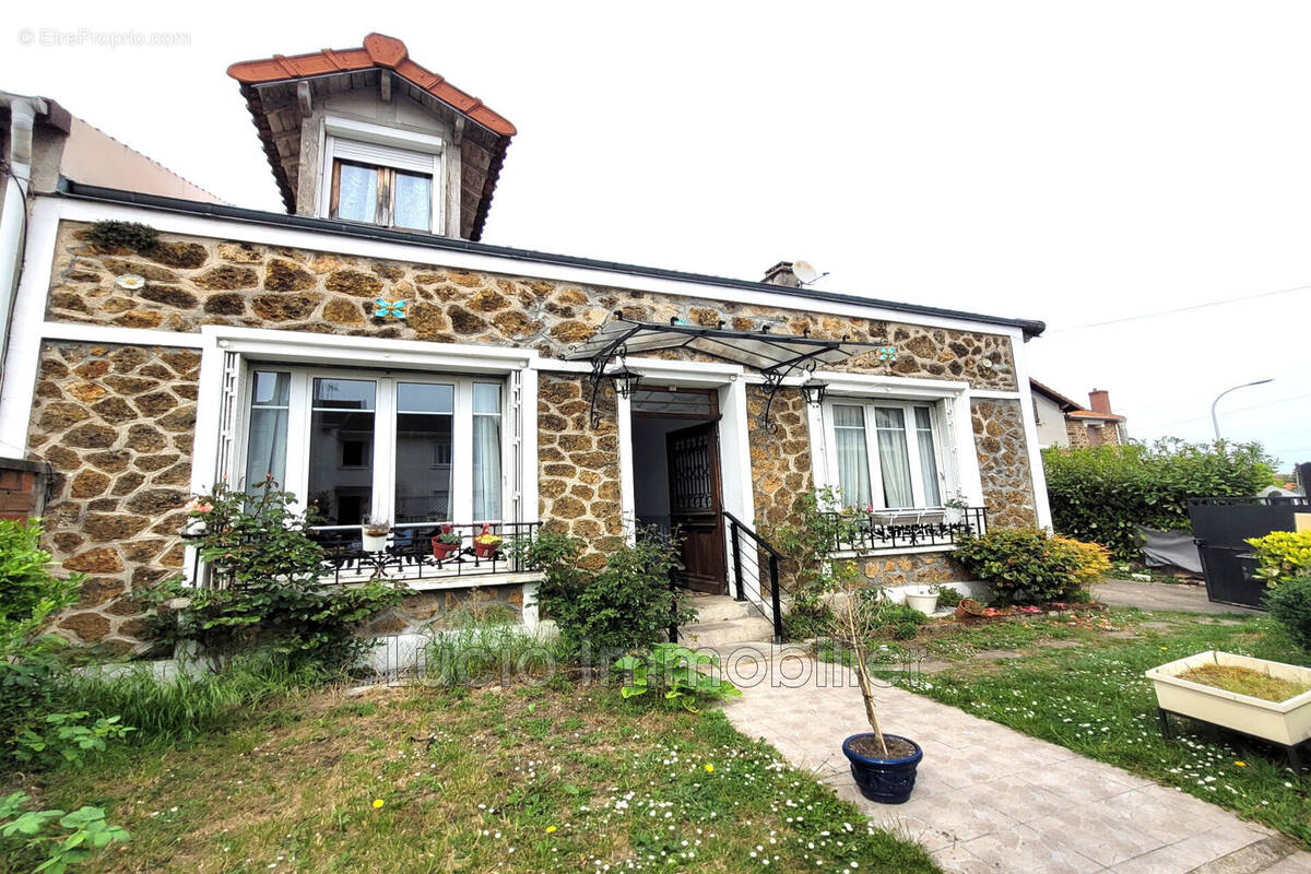 Maison à LE PERREUX-SUR-MARNE
