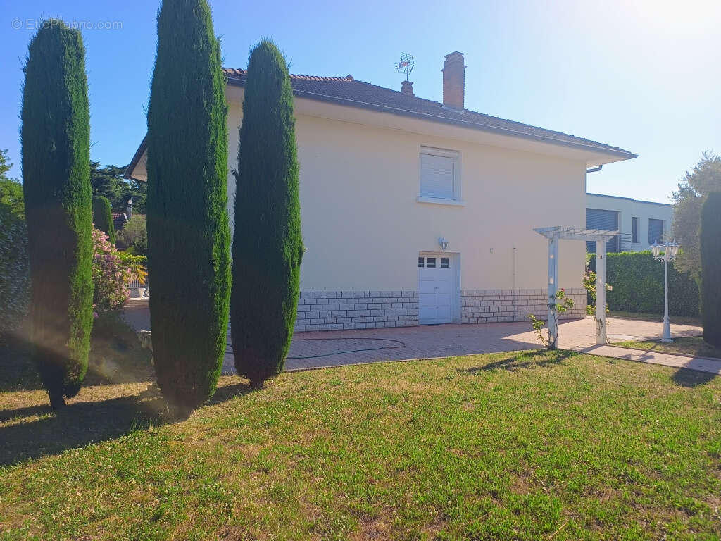 Appartement à CHASSIEU