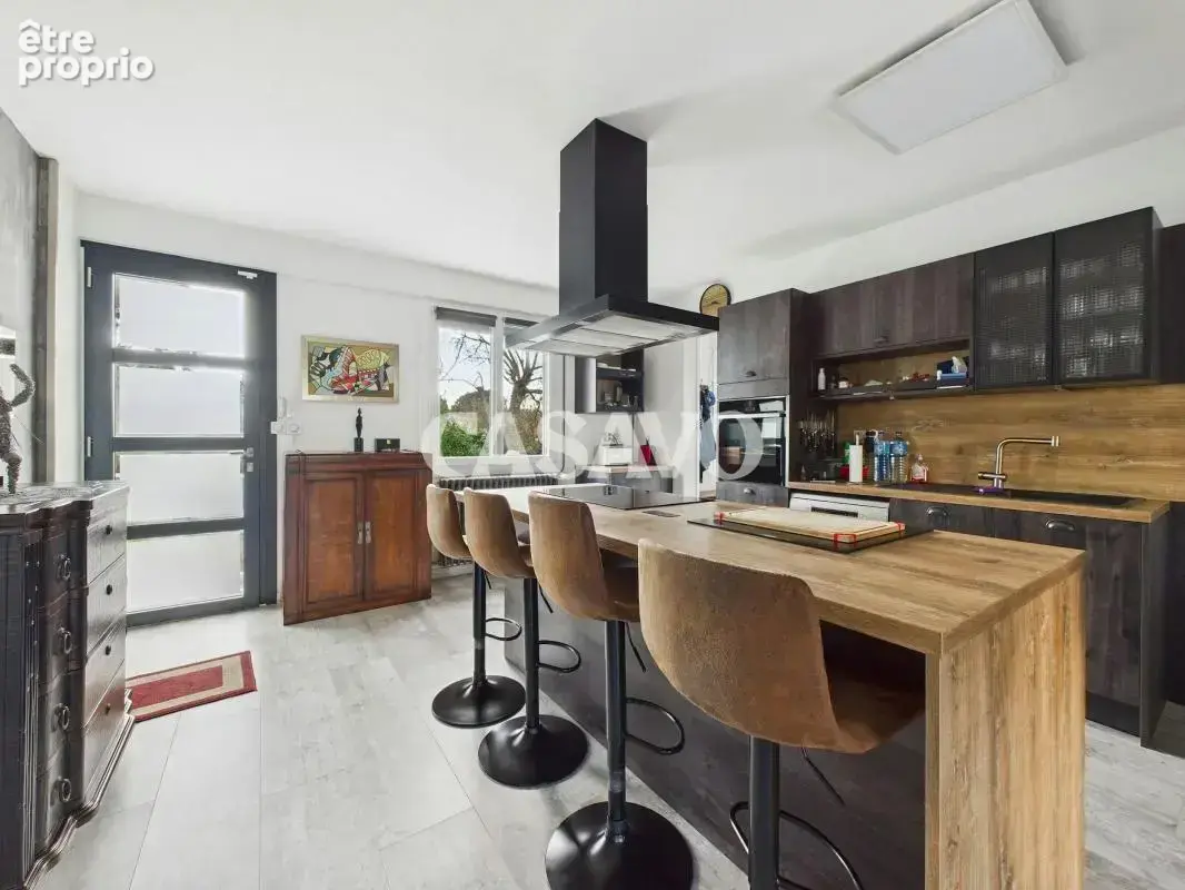 Vente Maison 4 pièces de 138m² - 33370 Pompignac - photo 4