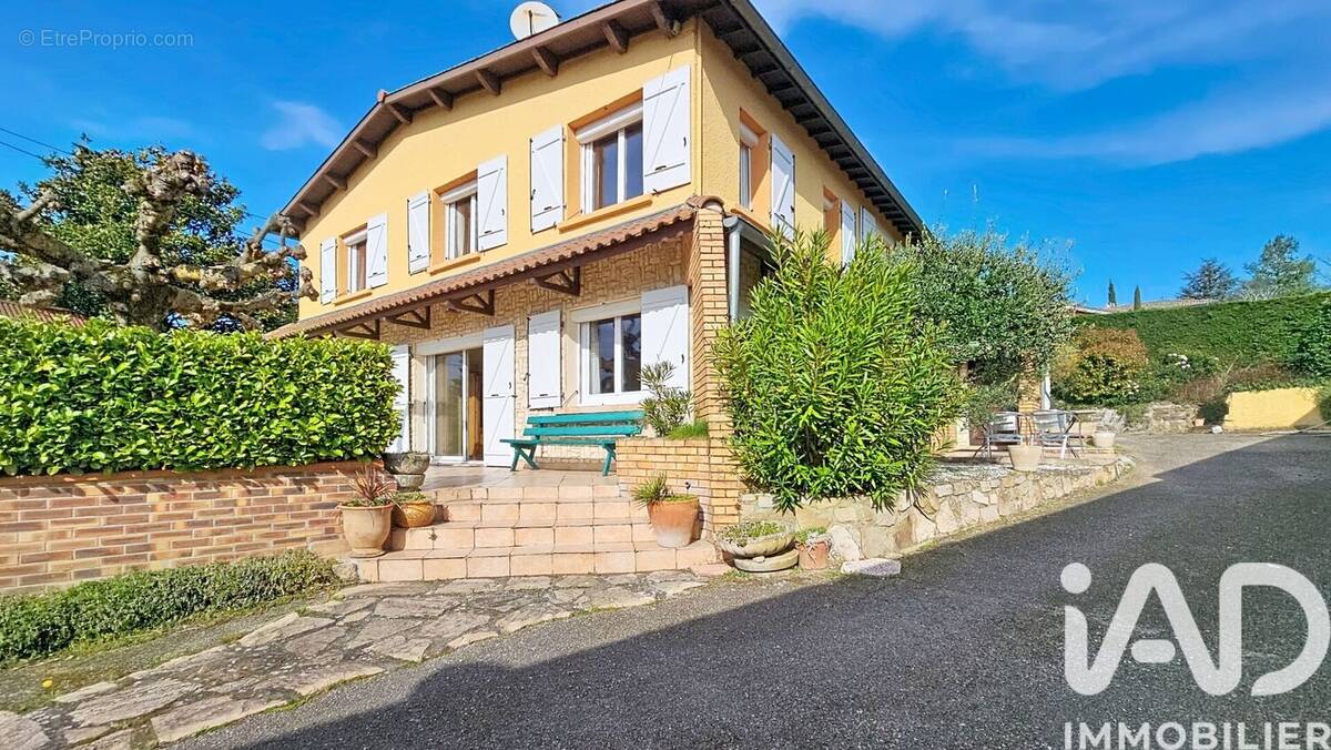 Photo 1 - Maison à SAINT-CLAIR-DU-RHONE