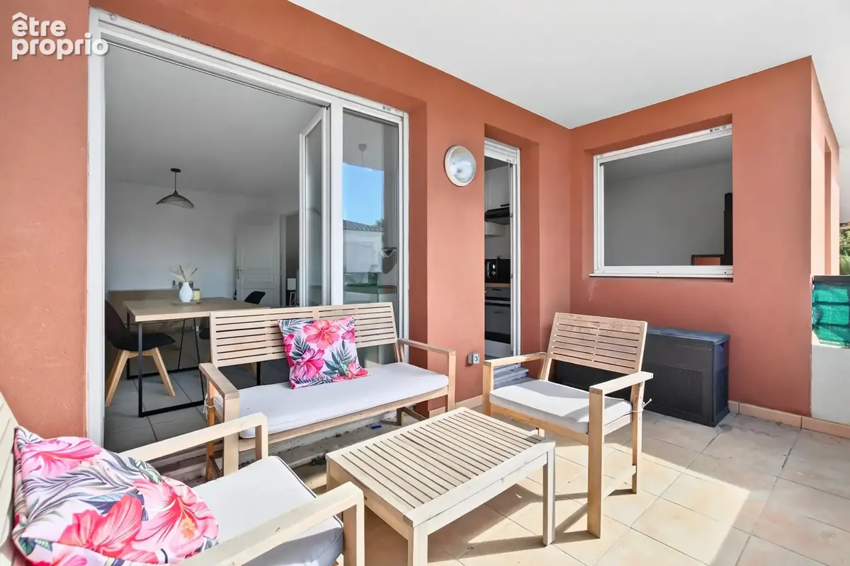 Appartement 2 pièces 45 m² à vendre à La Penne-Sur-Huveaune (13821) - photo 2