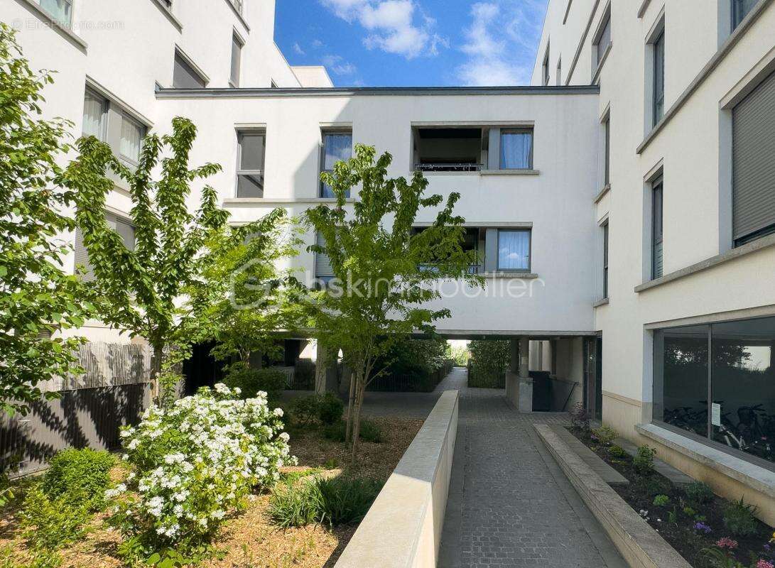 Appartement à GIF-SUR-YVETTE