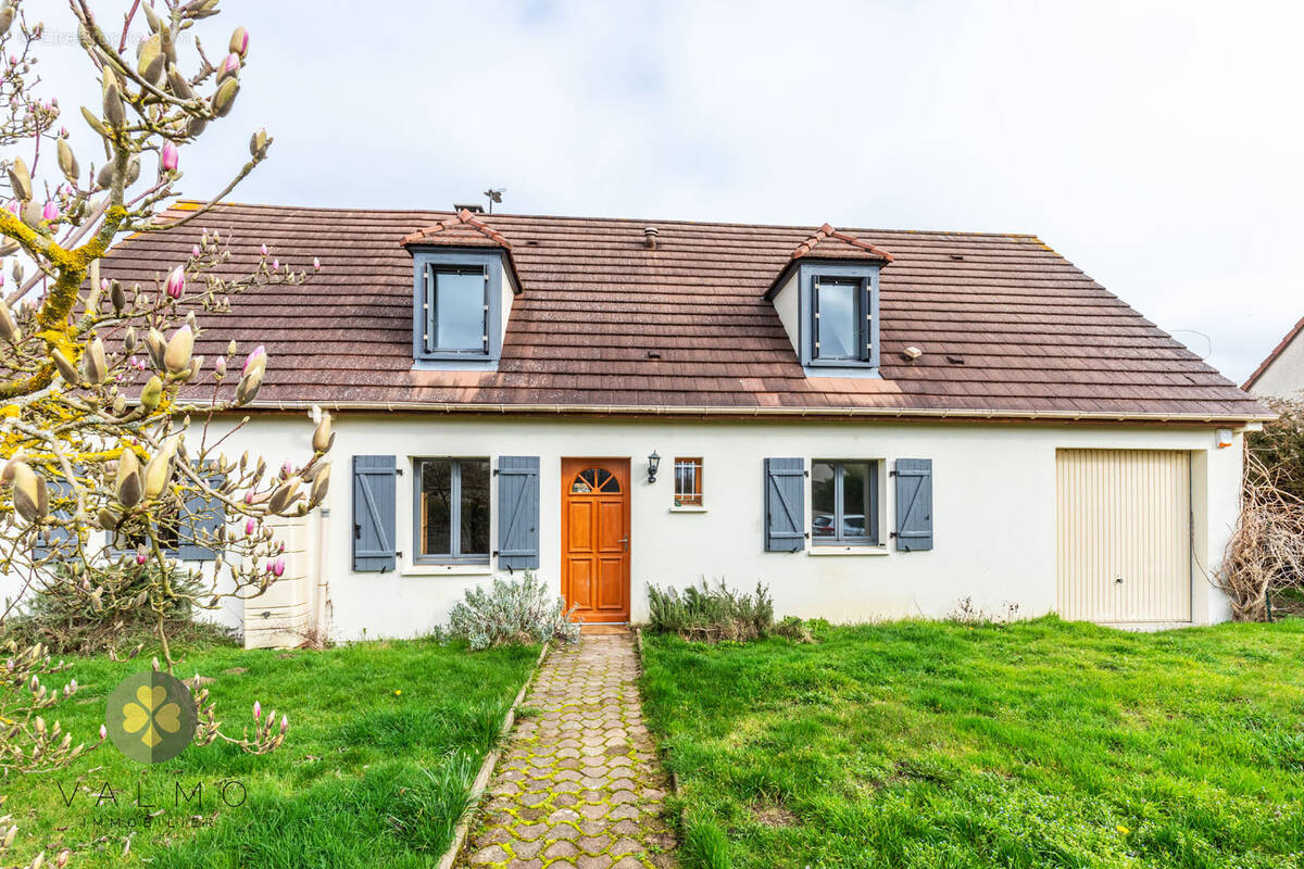 Maison à TACOIGNIERES