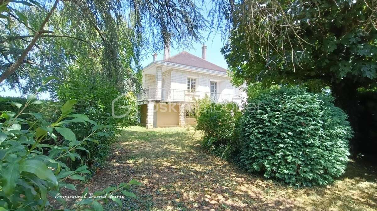 Maison à MONTMORILLON