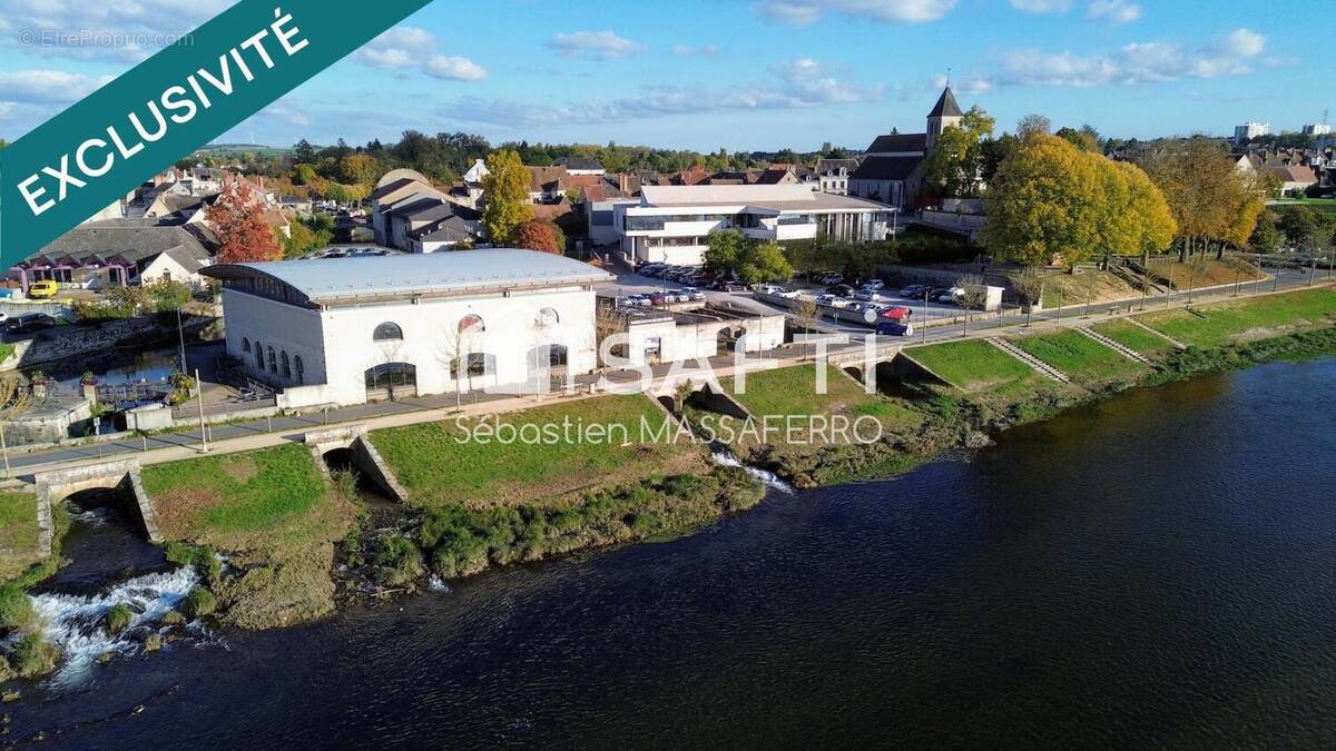 Photo 1 - Commerce à COSNE-COURS-SUR-LOIRE