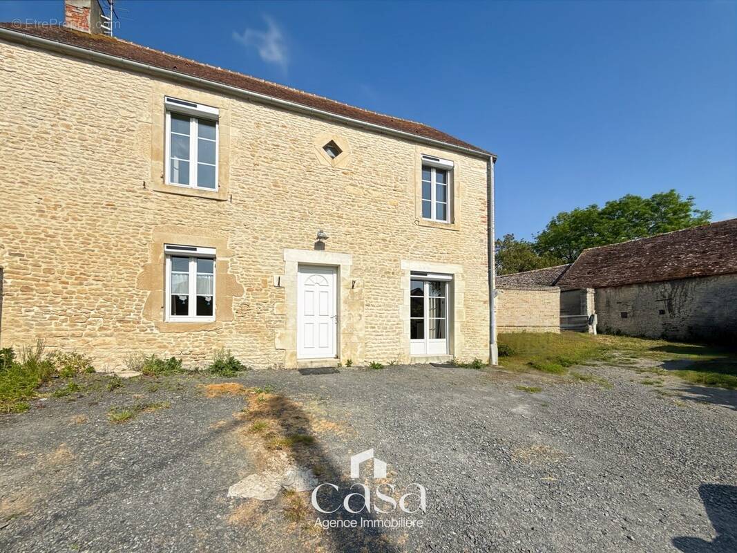 Maison à EPANEY