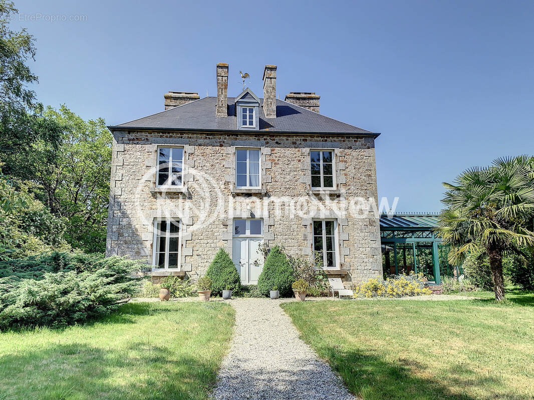 Maison à EQUILLY