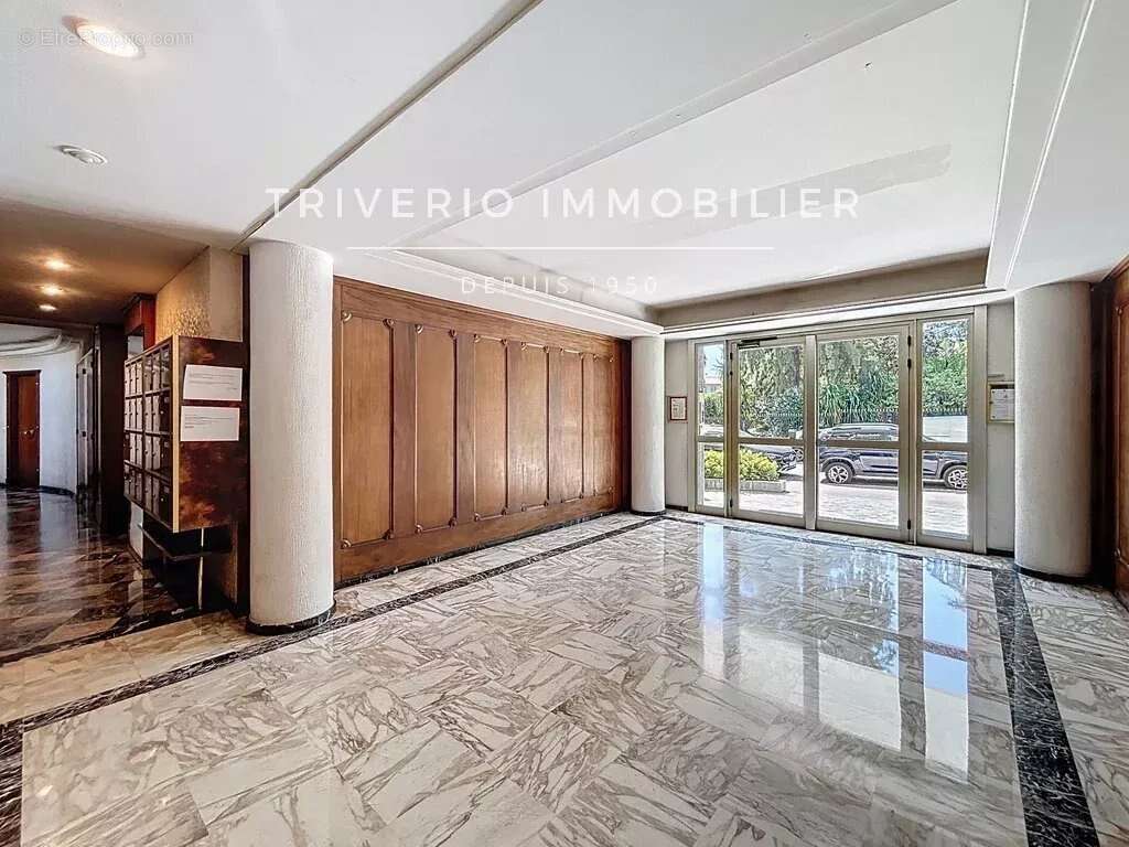 Appartement à LE CANNET