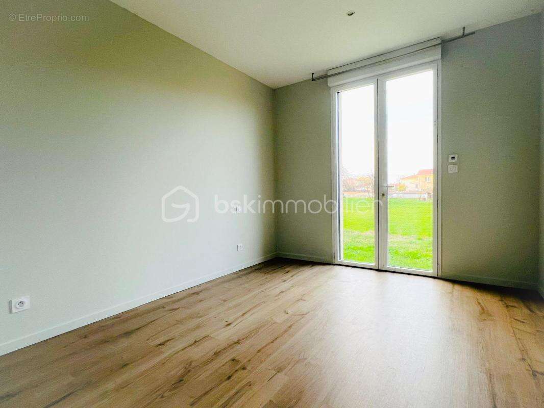 Appartement à CHAPONOST
