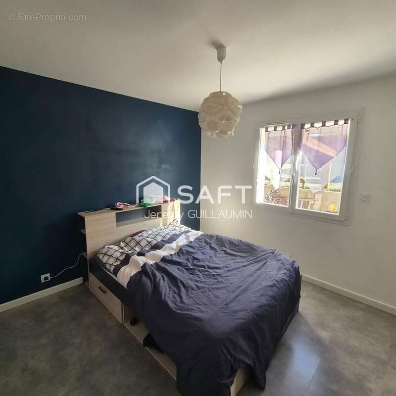 Maison 138 m² à Saint-Christophe  - photo 6
