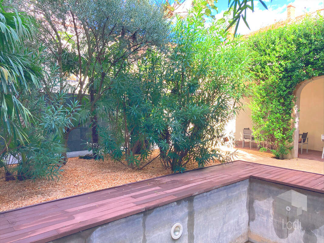 MONTELIMAR, maison de ville 350 m2 avec piscine - photo 24