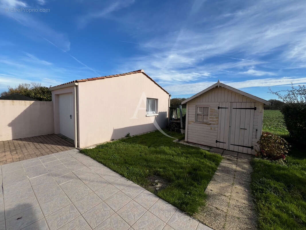 Maison à LONGEVILLE-SUR-MER