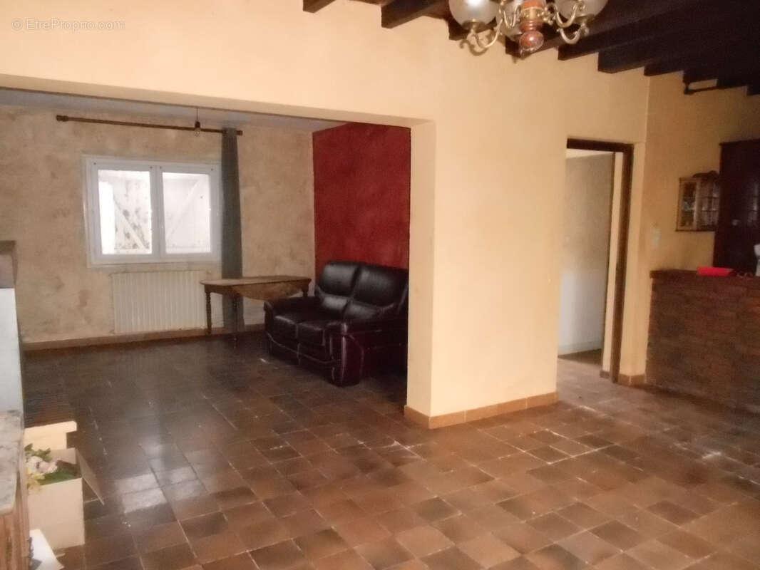 Maison à PUY-GUILLAUME