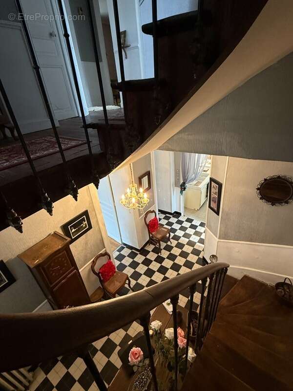 Maison à CUZION