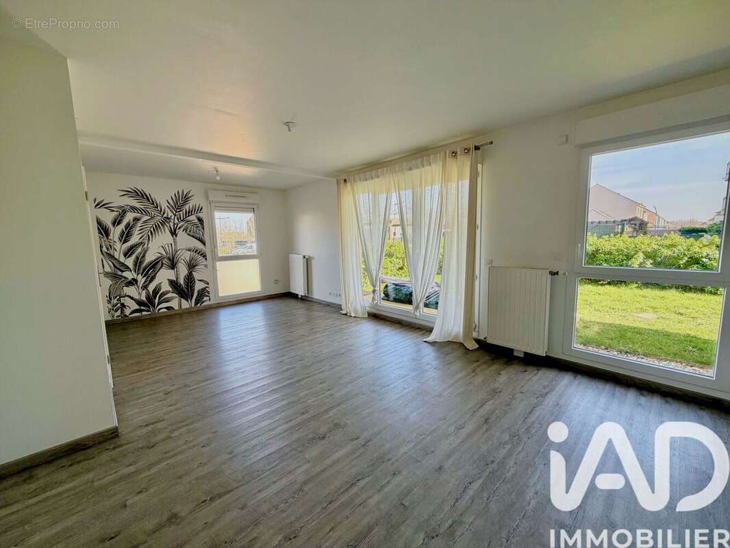 Photo 2 - Appartement à SAINT-PIERRE-DU-PERRAY