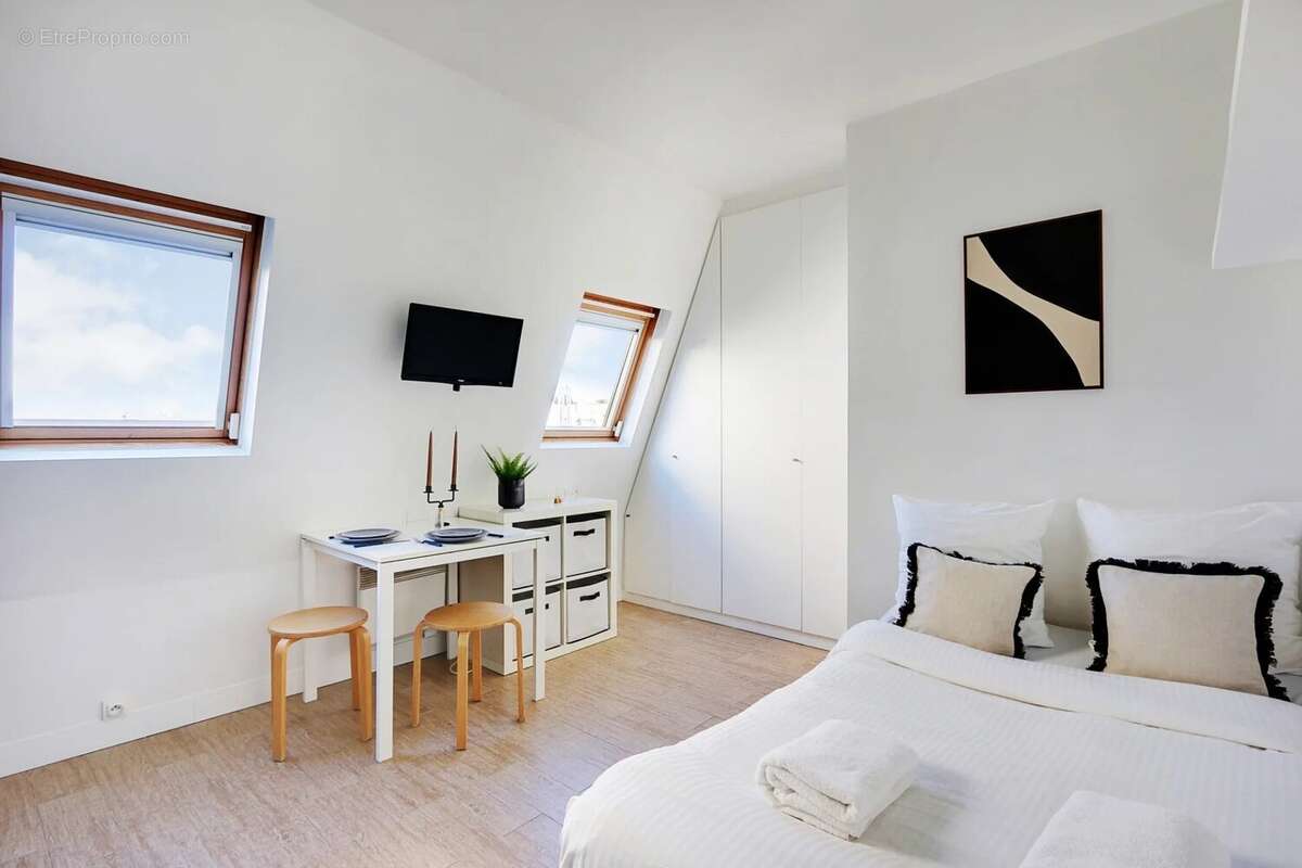 Appartement à NEUILLY-SUR-SEINE