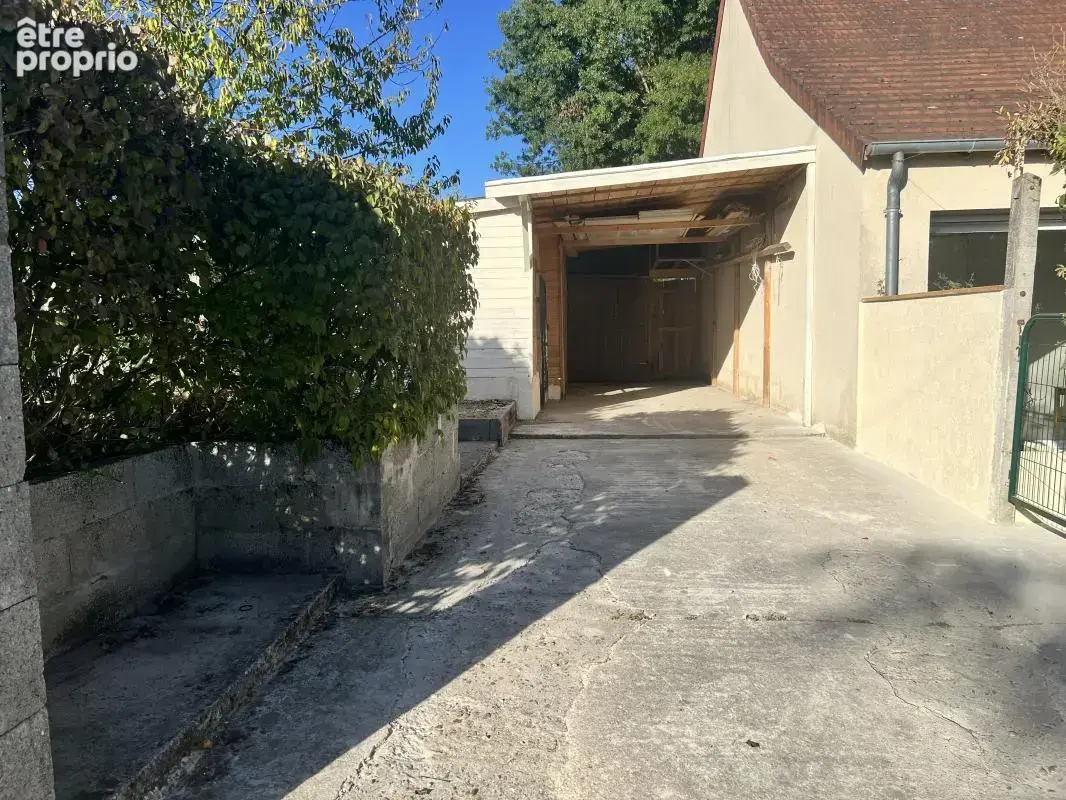 Maison 7 pièces 136 m² à vendre à Saint-Martin-Le-Beau (37270) - photo 3