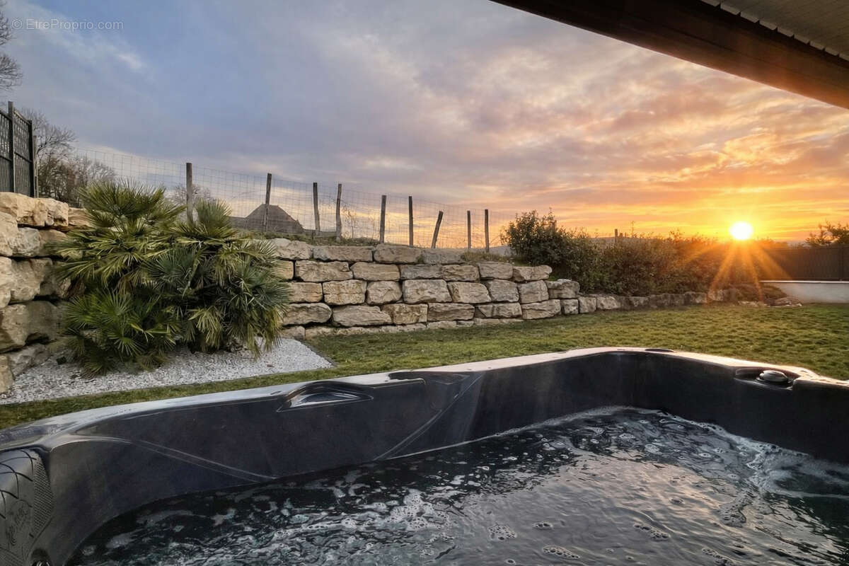 Maison à SAINT-CHEF