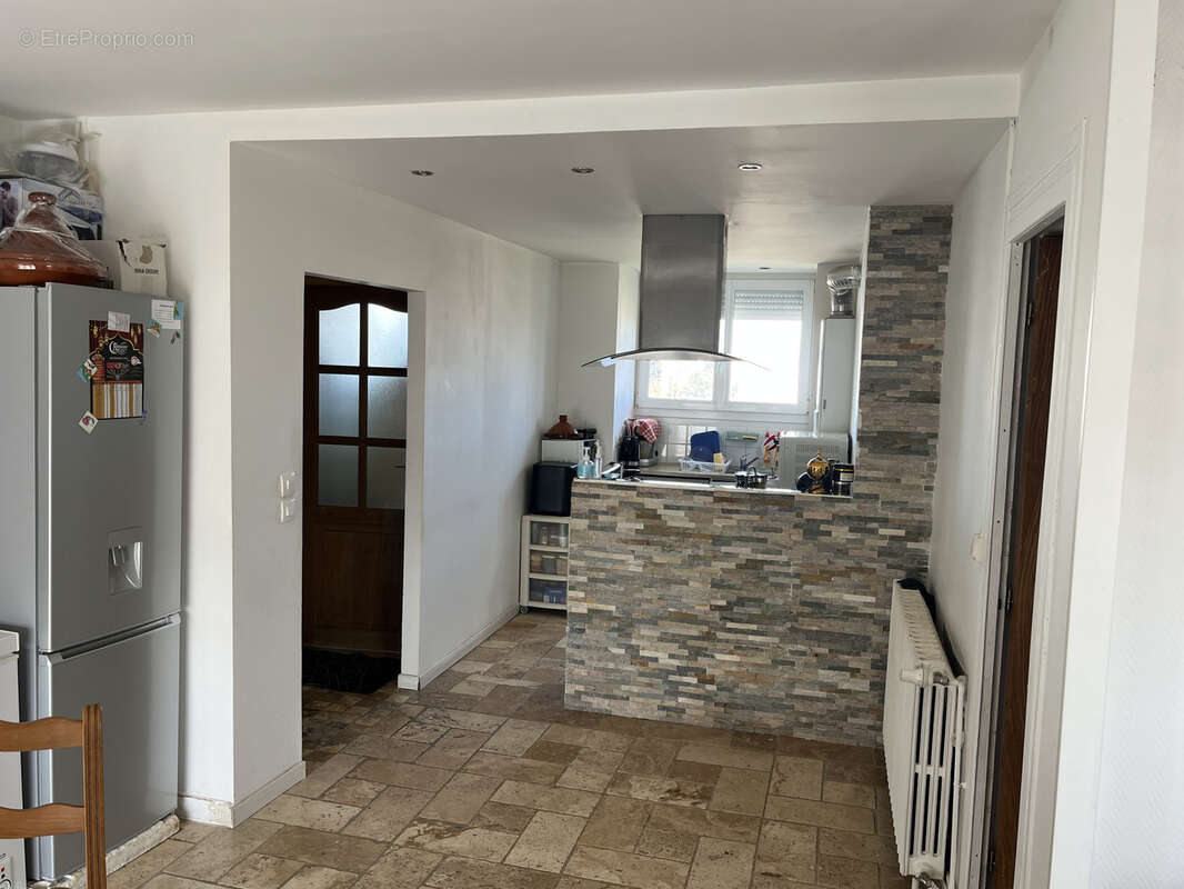 Appartement à CHENOVE