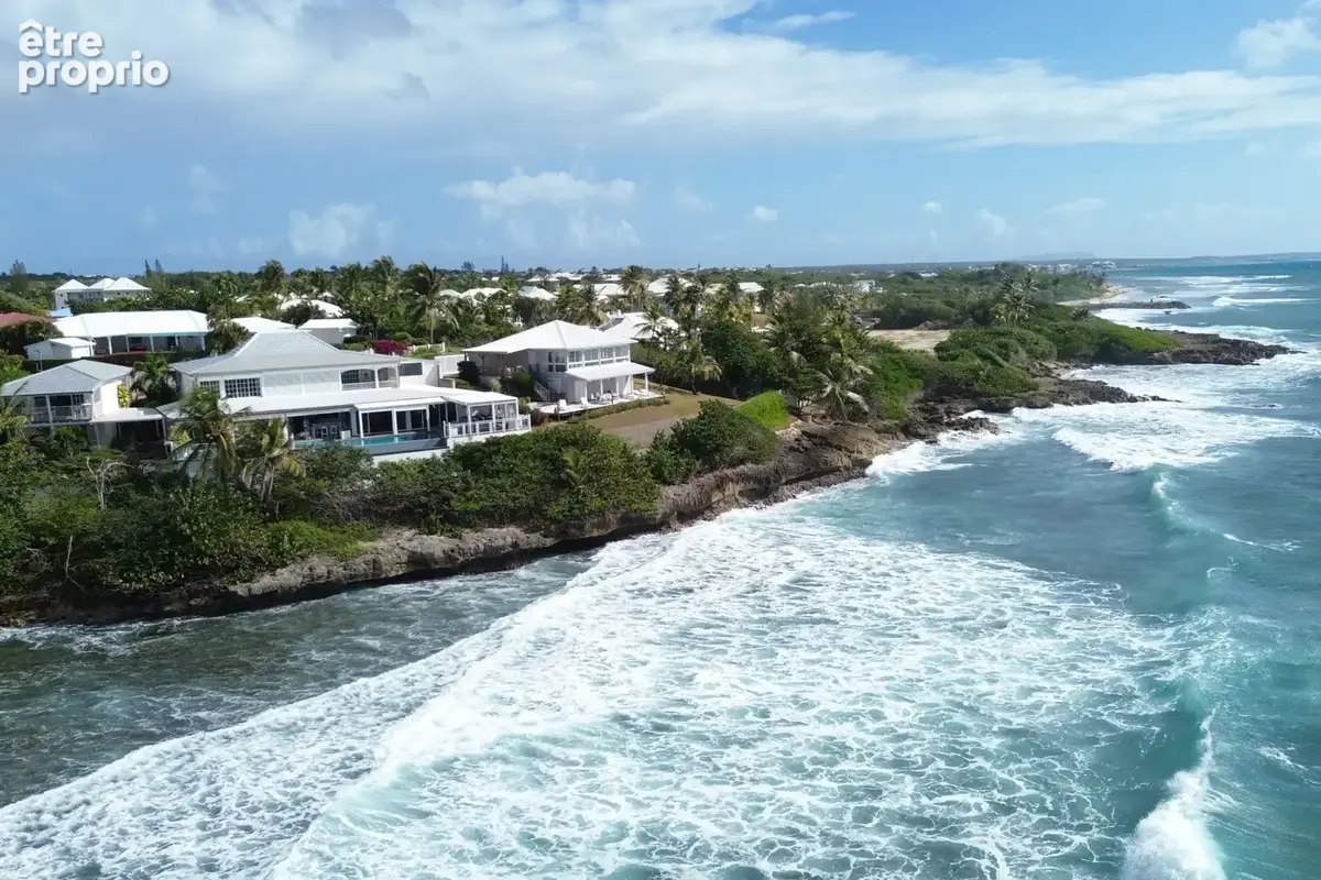 Villa 1ère ligne mer 3 ch + 2 studios indépendants à Saint-François (Guadeloupe) - photo 6