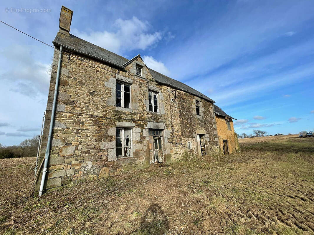 Maison à SAINT-JEAN-DE-LA-HAIZE