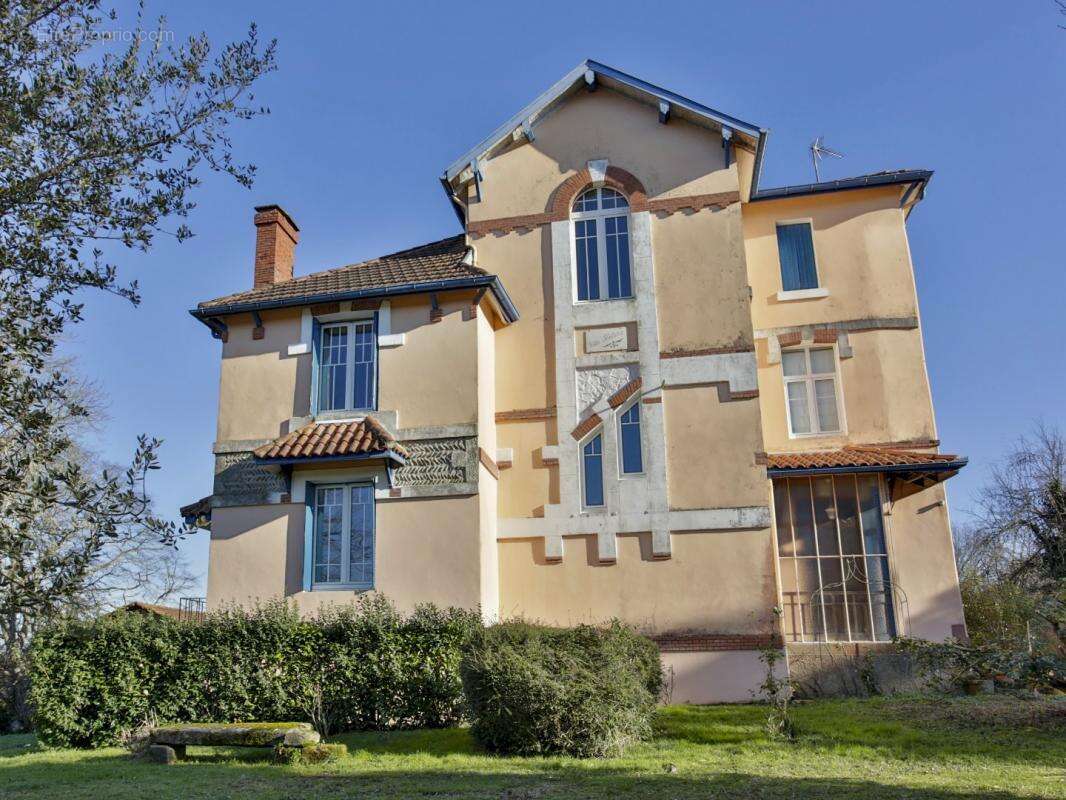 Maison à AIRE-SUR-L&#039;ADOUR