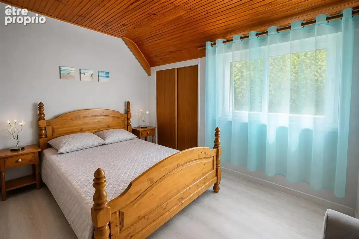 Maison de 7 pièces de 233 m² à La Chapelle-sur-Erdre - photo 8