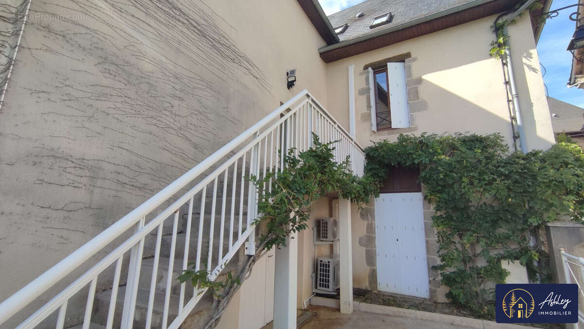 Immeuble de rapport Neuvic - Appartement à NEUVIC