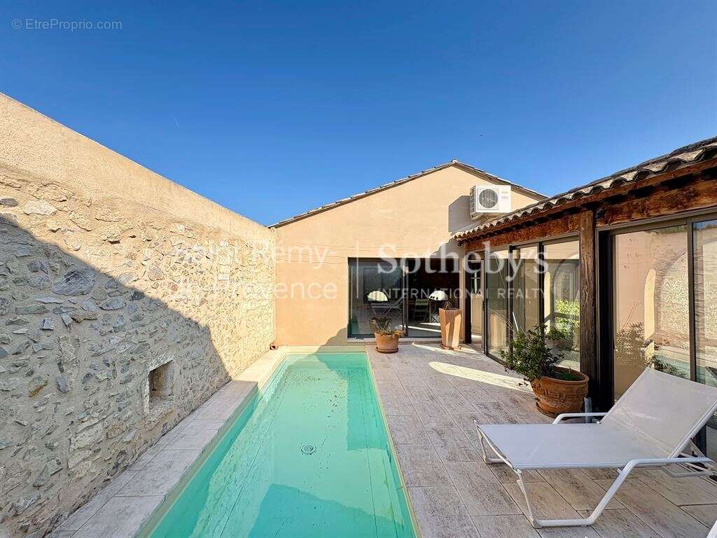 Maison de charme avec piscine au cœur de Maussane-les-Alpilles - photo 6