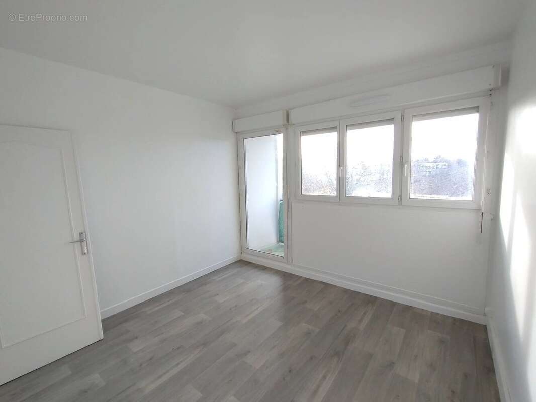 Appartement à AUBERGENVILLE