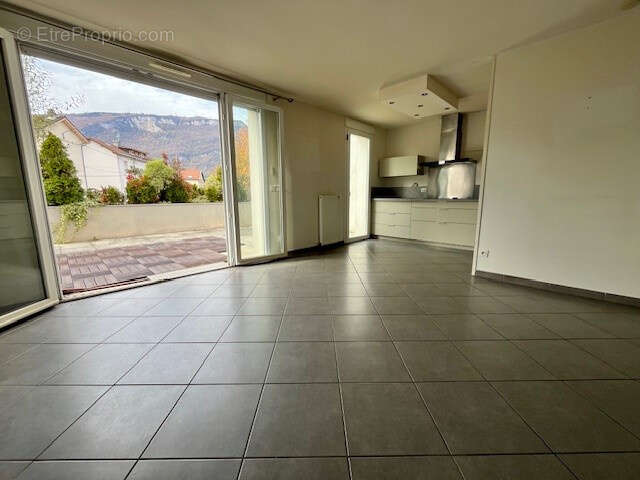 Appartement à FONTAINE