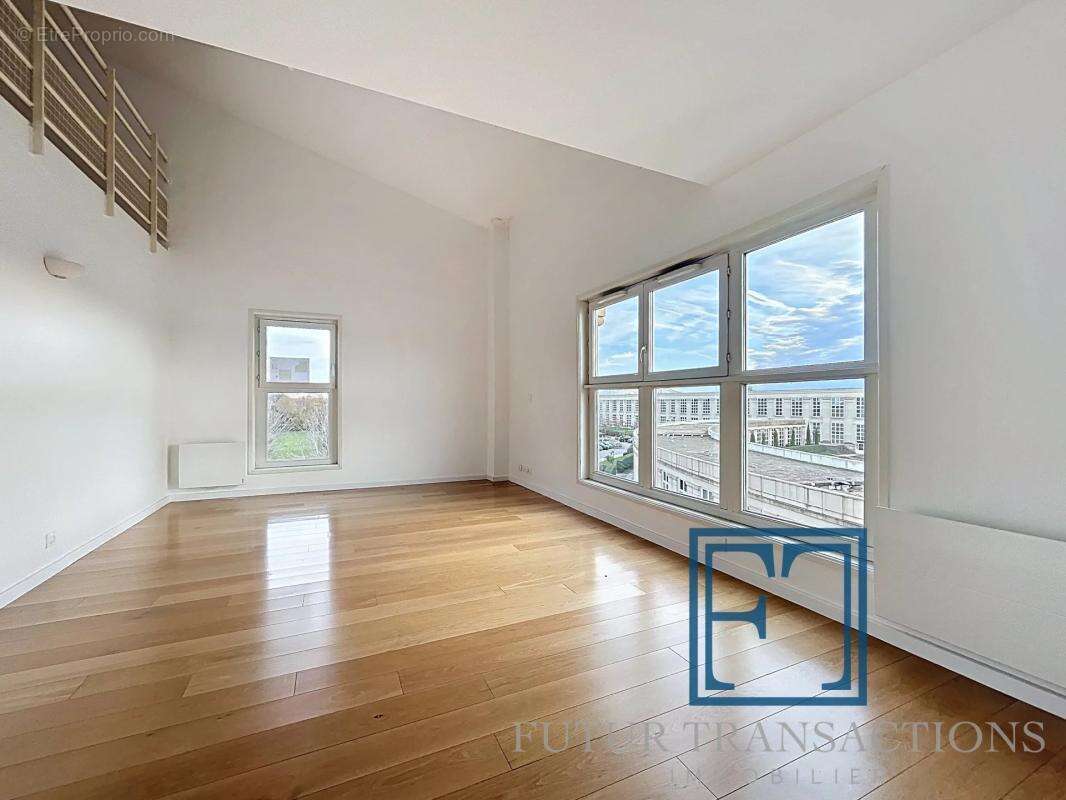 Appartement à VOISINS-LE-BRETONNEUX