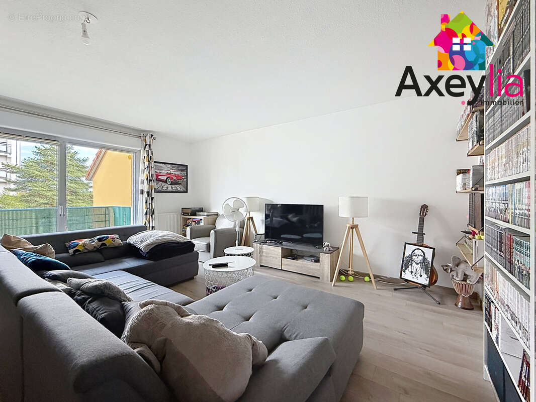 A vendre - roanne - appartement t5, en duplex avec 4 chambres, stationnement, cave et terrasse - photo 5