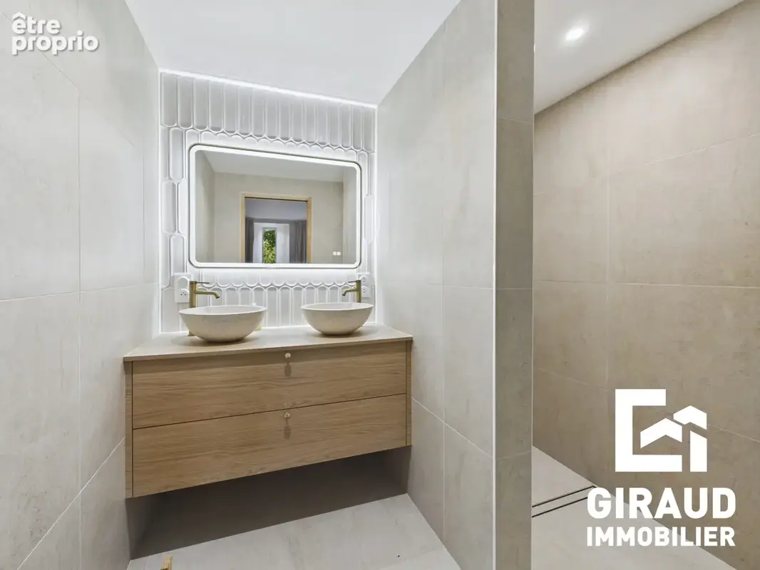 Maison 6 pièces 144 m² à vendre à Saint-Cyr-Des-Gats (85410) - photo 6