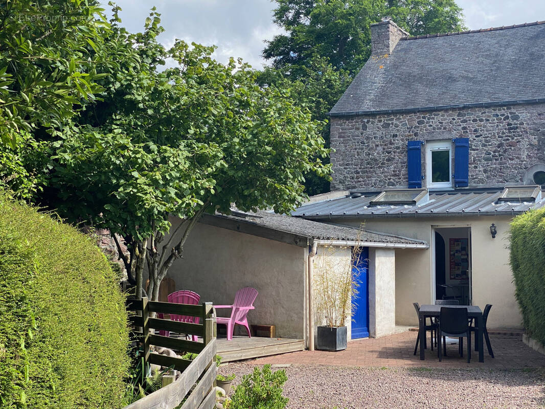 Maison à PLEVENON