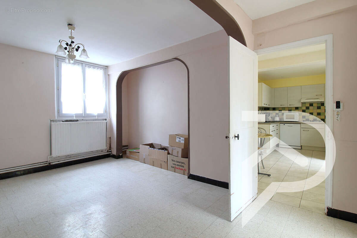 Maison à GRANDFRESNOY