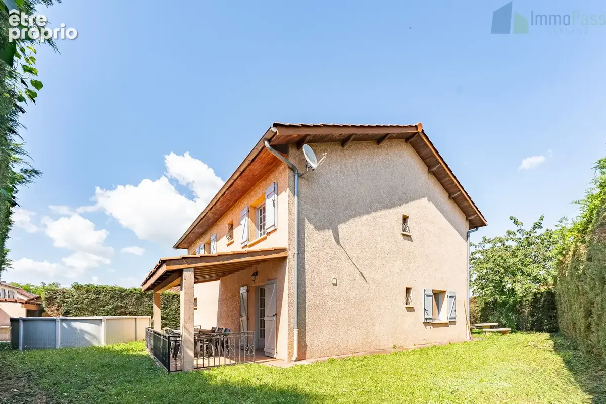 MEYZIEU GRAND LARGE  Lotissement des Coquelicots Maison individuelle avec studio indépendant   Terrain 600 m2 - photo 2