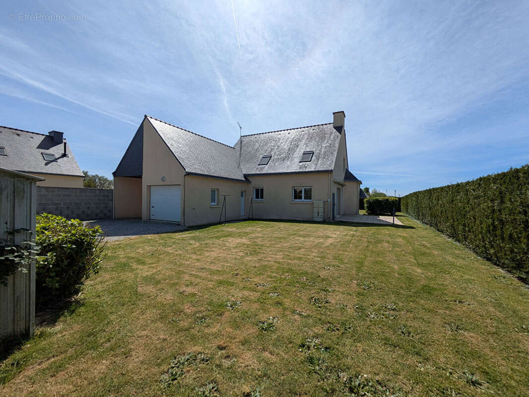 Maison 135 m² à Marzan  - photo 6