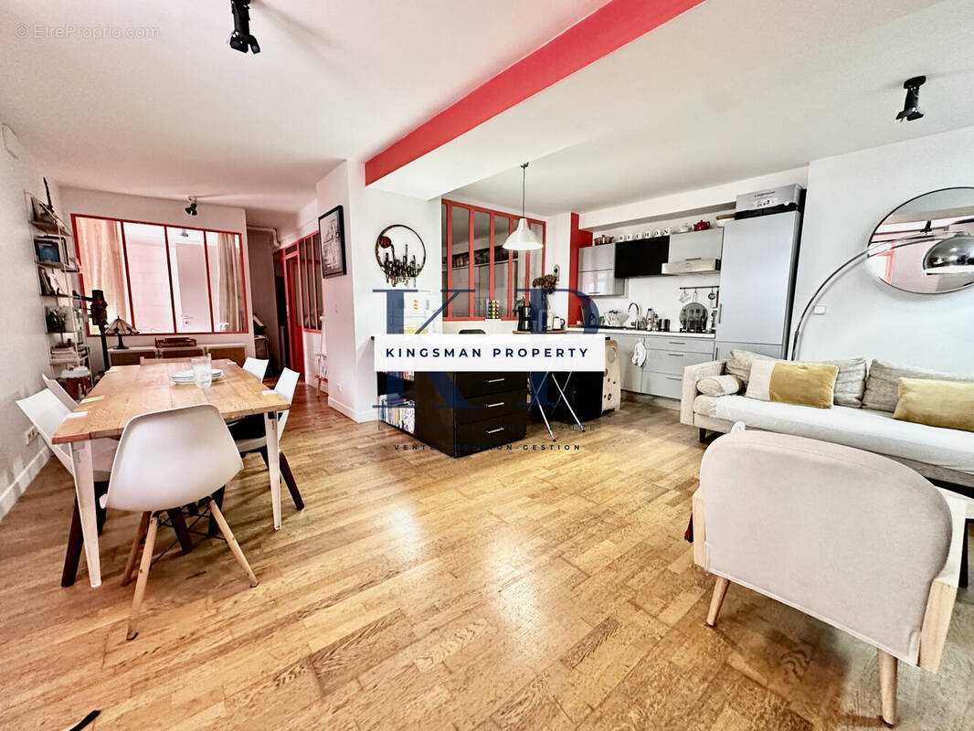 Appartement à PARIS-10E
