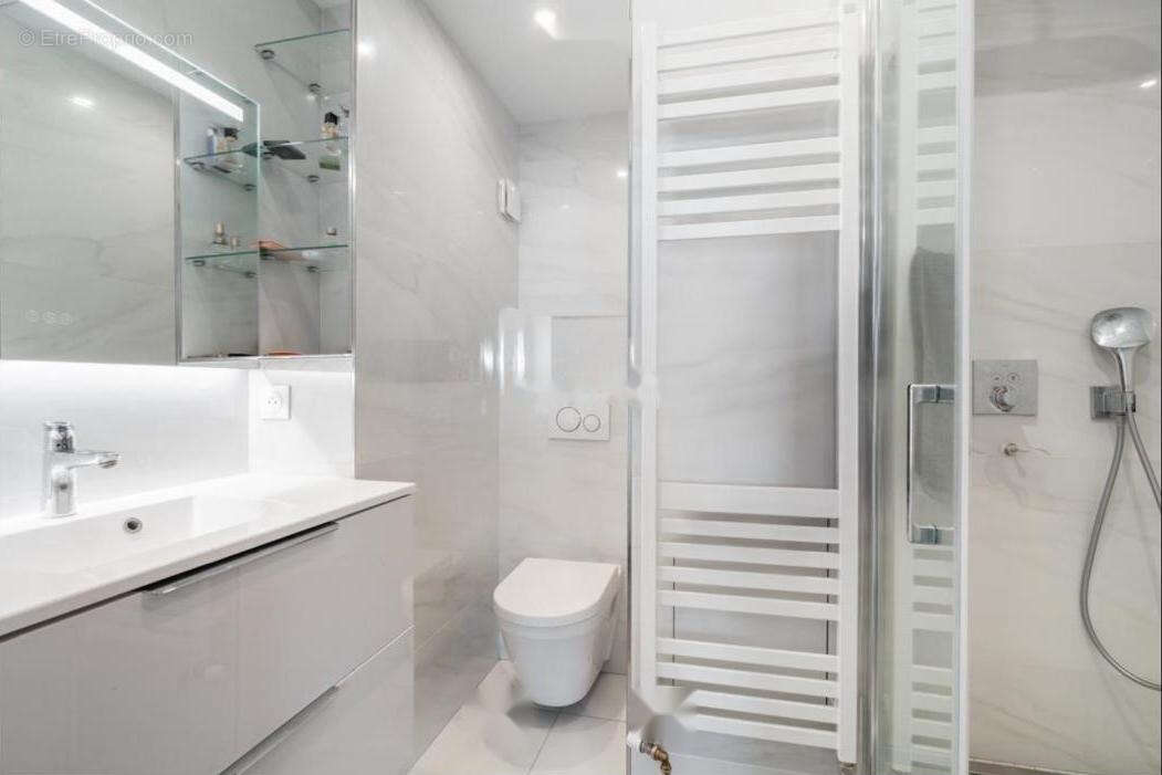 Appartement à ENGHIEN-LES-BAINS