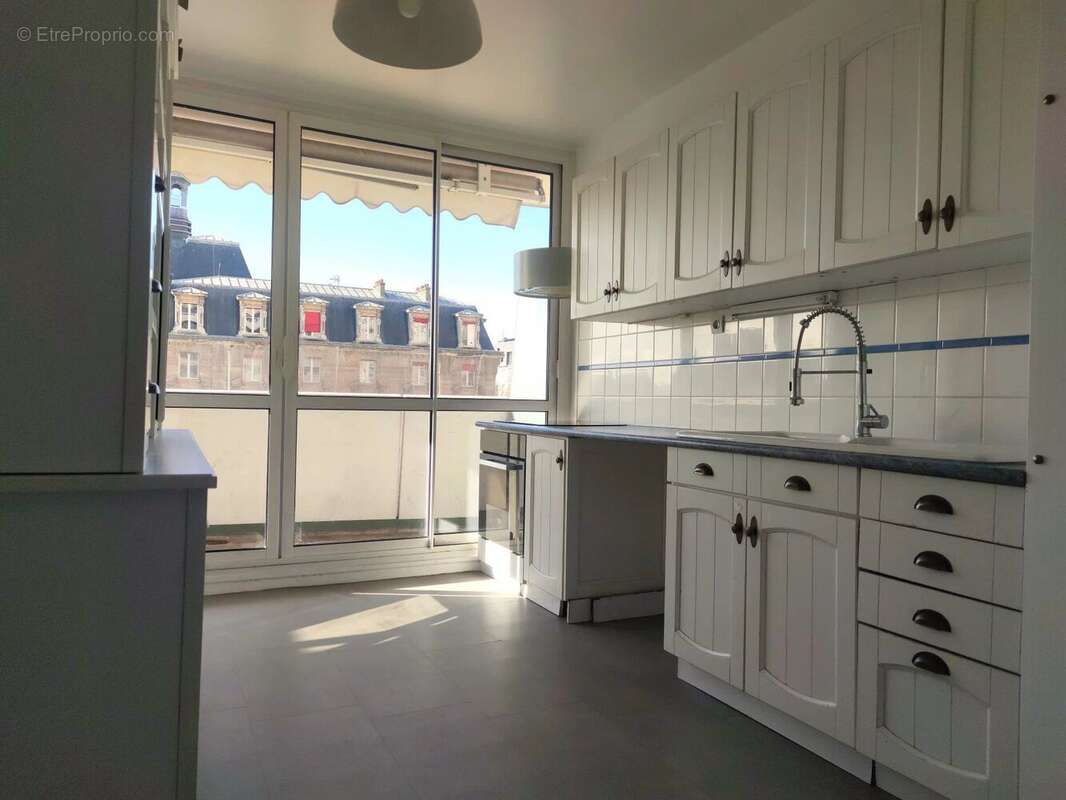 Appartement à COLOMBES