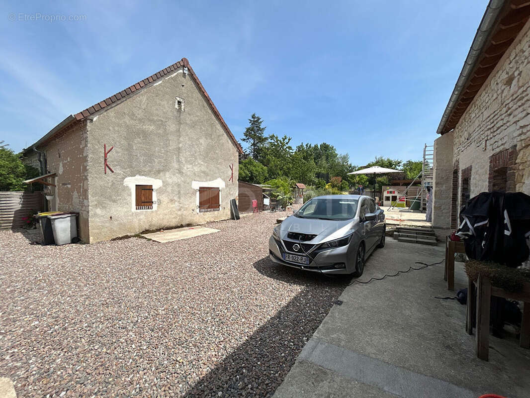 Maison à MERRY-LA-VALLEE