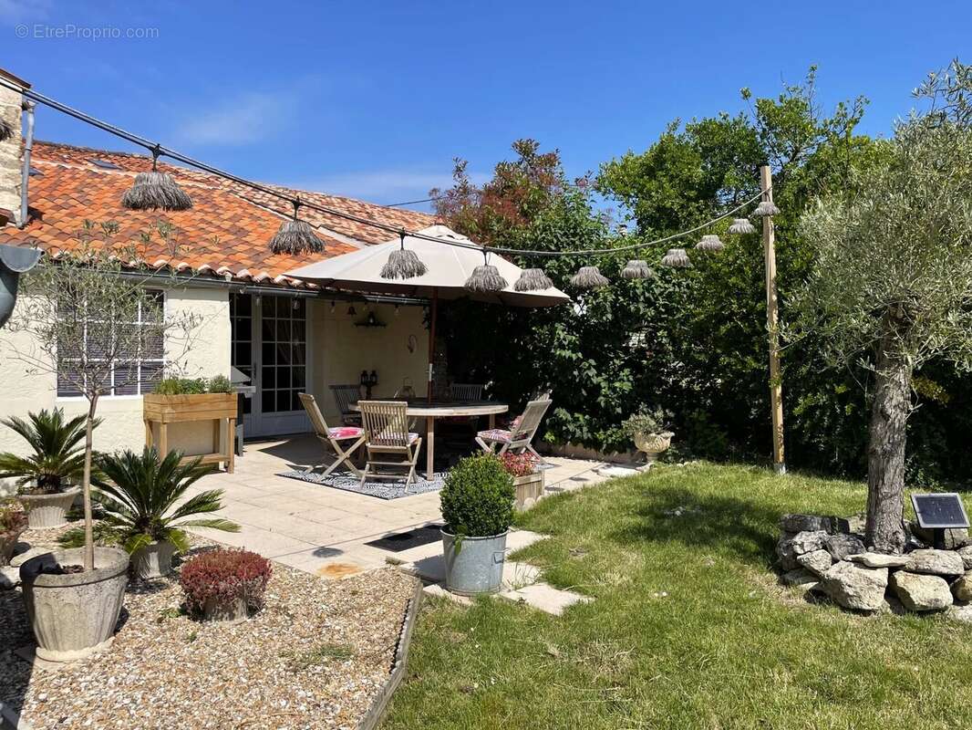 Maison à LA CROIX-COMTESSE