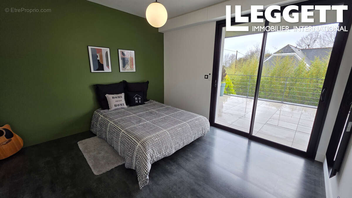 Superbe maison d'architecte de 265m² avec 6 chambres, deux salles de bains, piscine et terrasses - photo 6