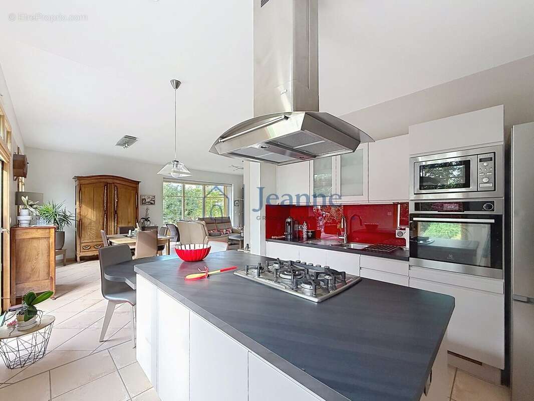 Maison 160 m² à Cancale  - photo 4