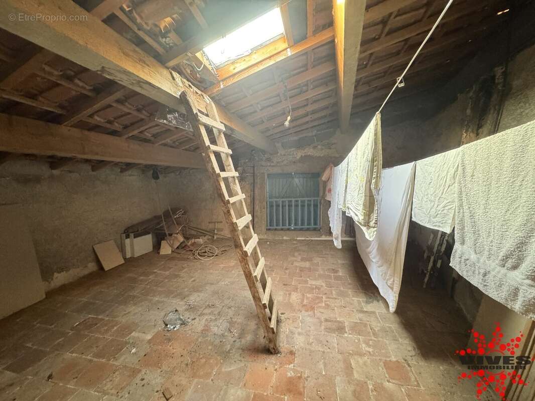 Maison à NISSAN-LEZ-ENSERUNE