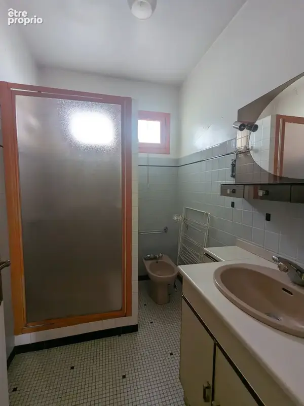 T2 à rénover entièrement, proche de l’IUT d’Auch - photo 3