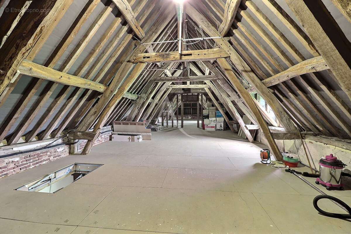 Maison à CRIQUEBEUF-LA-CAMPAGNE