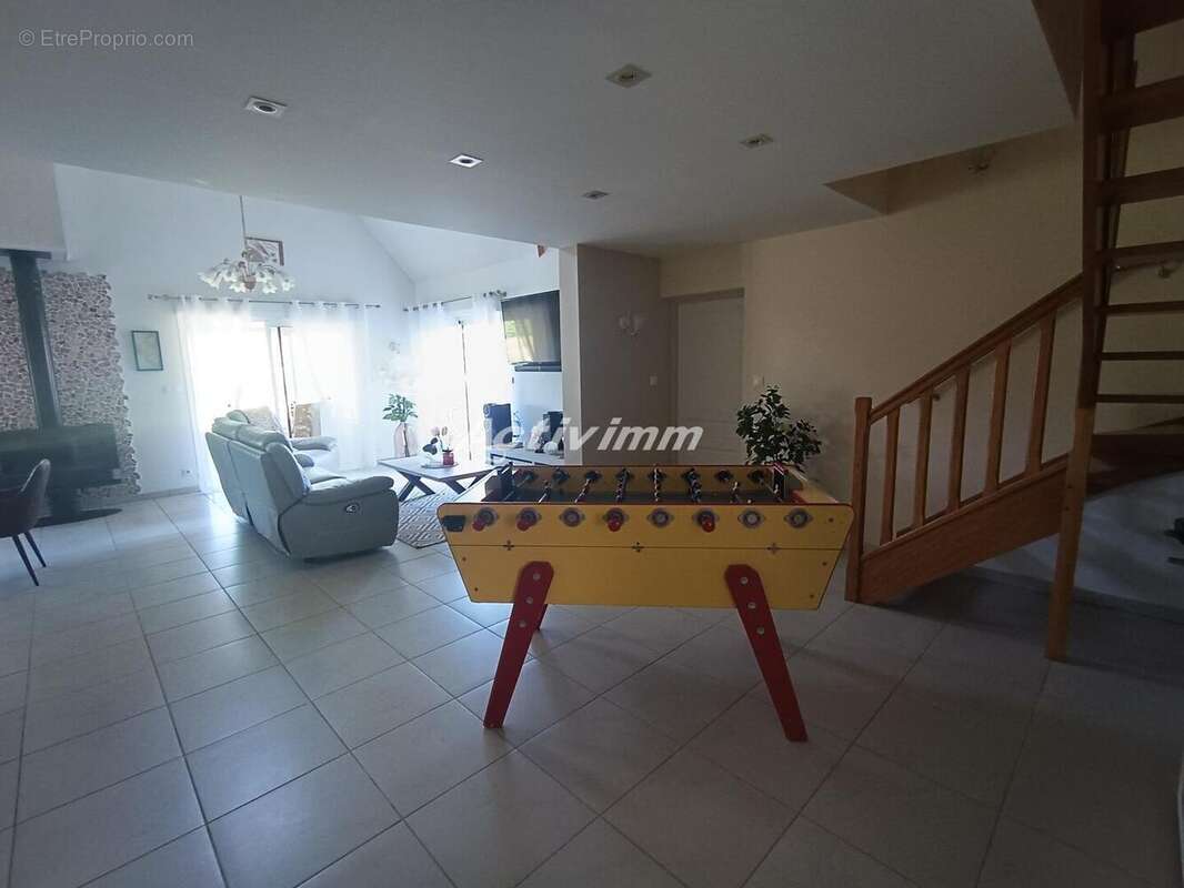 4268 15 - Maison à BEAURAINVILLE