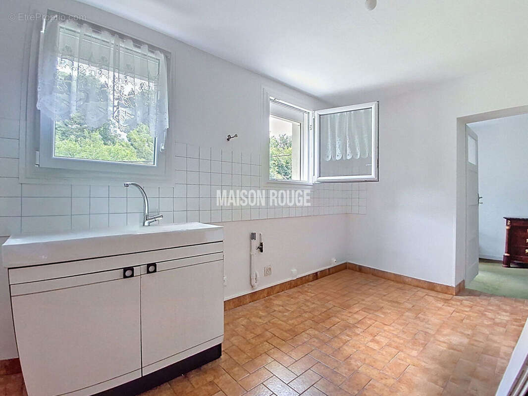 Maison en pierre en plein coeur de Saint Brieuc - Au calme et à environ 700 mètres de la gare - photo 3